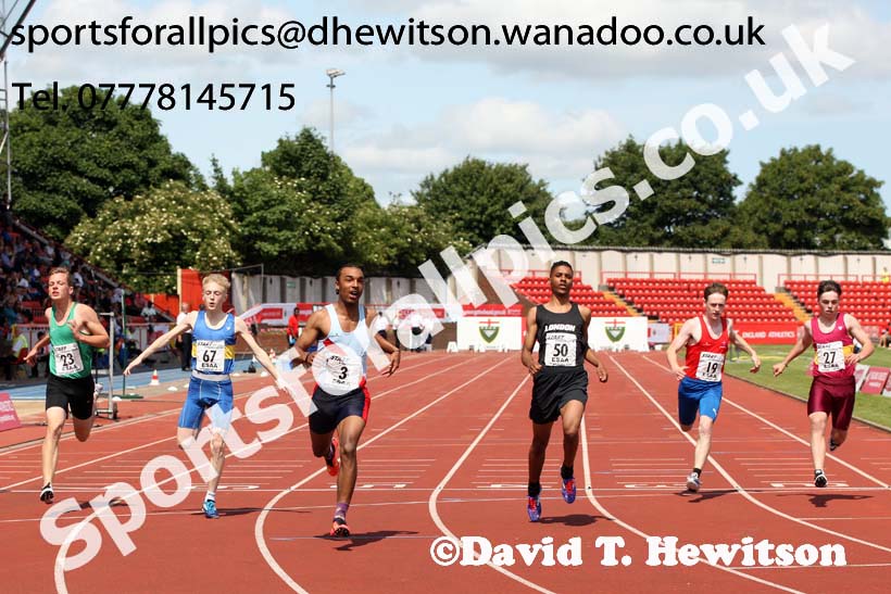 Junior boys 100 metres, 2015 English Schools Track and Field Champs., Gateshead Stadium. Photo: David T. Hewitson/Sports for All Pics